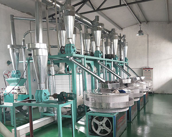 全自動石磨面粉機常見的問題，在您操作之前了解多少呢?石磨面粉機廠家鑫峰面粉機械廠為您講述
