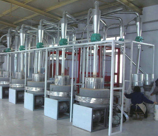 山東泗水鑫峰面粉機(jī)械有限公司產(chǎn)品涵蓋小型、中型、大型面粉機(jī)械及石磨設(shè)備。